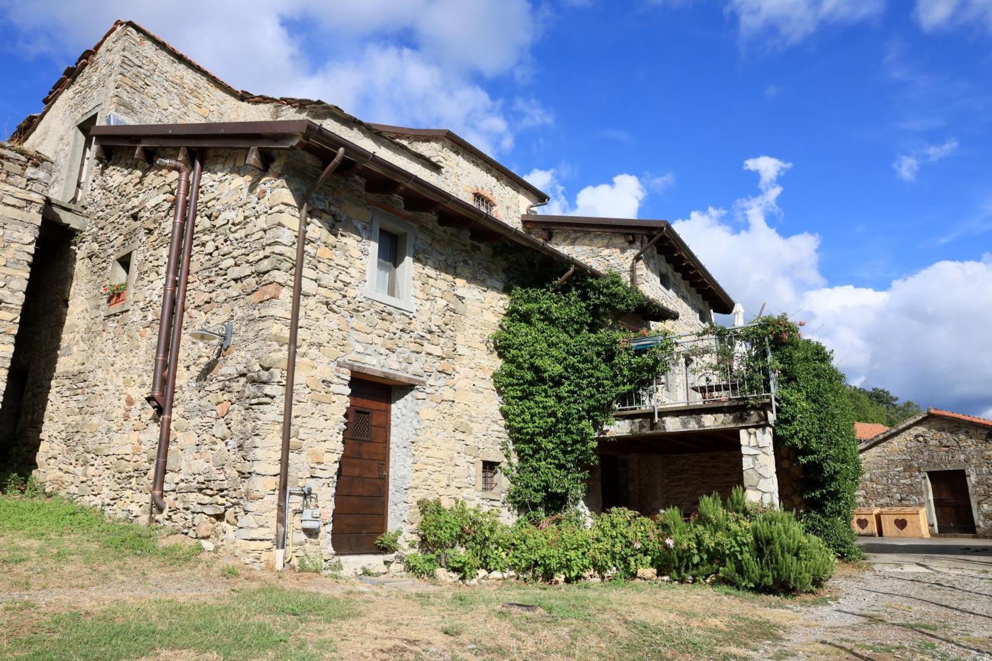 Agriturismo Montagna Verde Apella Licciana Nardi Exterior photo