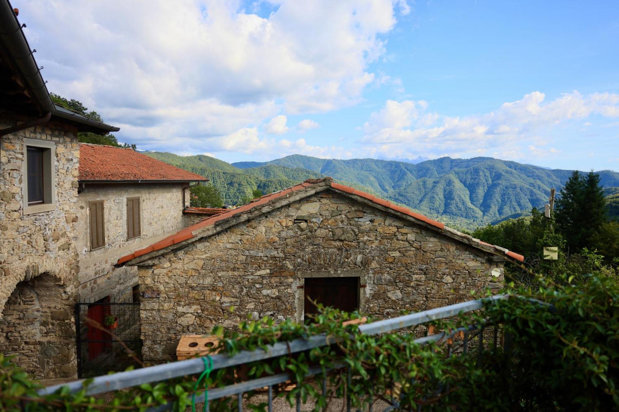 Agriturismo Montagna Verde Apella Licciana Nardi Exterior photo